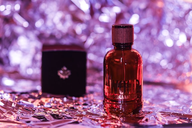 香水噴多了怎么辦？香水的正確使用方法